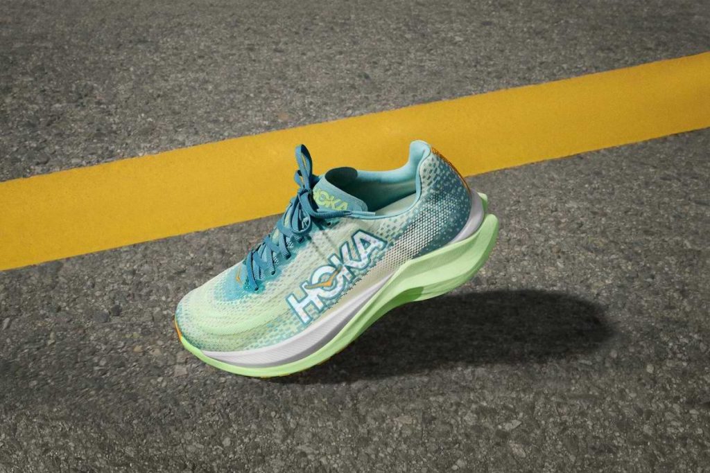 The New HOKA® Mach X - Now With an Innovative Pebax® Plate in The ...