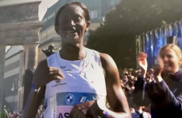 new women's world record in Berlin Marathon 2023