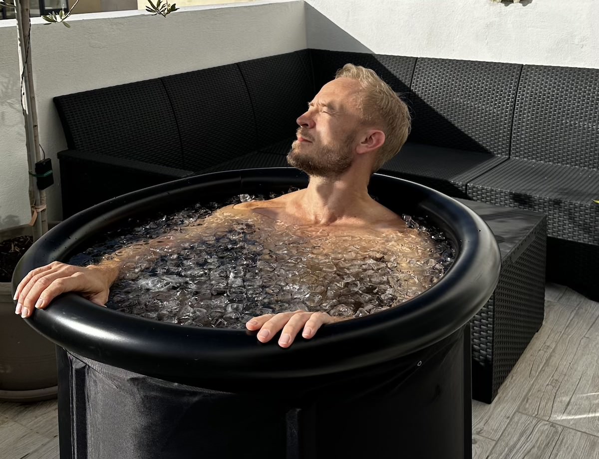 Is the Ice Bath a Timeless Tradition or a Modern Health Trend? Discover the  benefits of an ice bath! — Optimyze