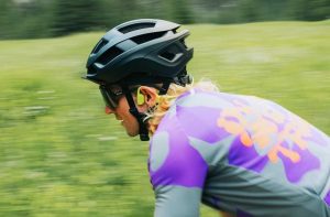 Suunto Sonic sports headphones with bone conduction technology for cykling