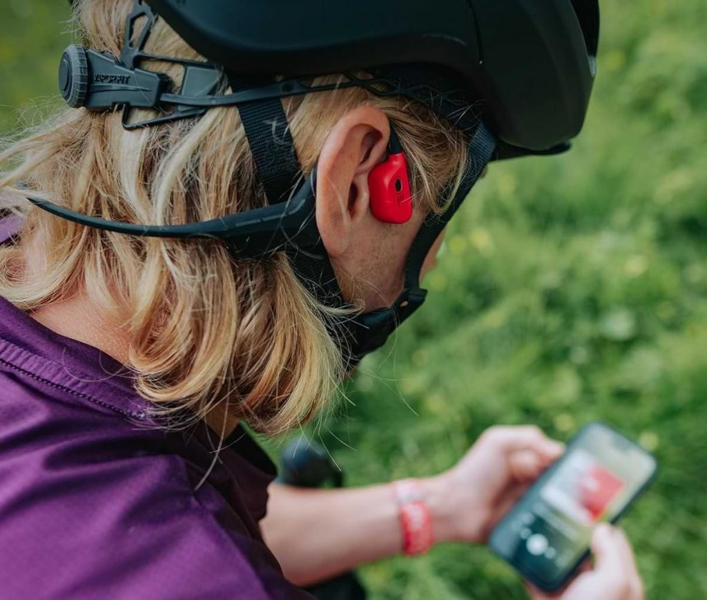 Suunto sports headphones with bone conduction technology for running and cykling