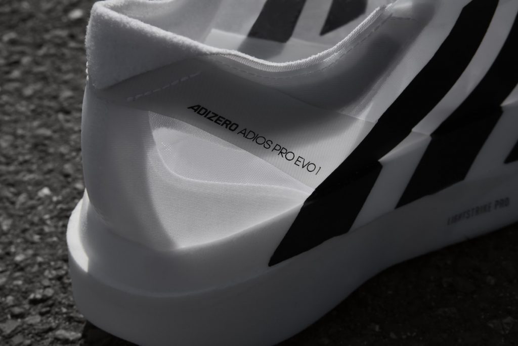 löparskomodellen Adidas Adizero adios Pro Evo 1