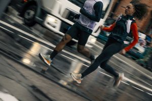 Salomons kollektion av landsvägslöparskor för vår/sommar 2024