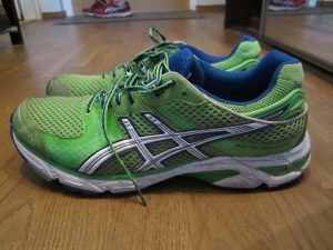 asics running shoes