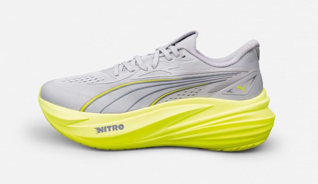 Puma MagMax Nitro 2 från sidan