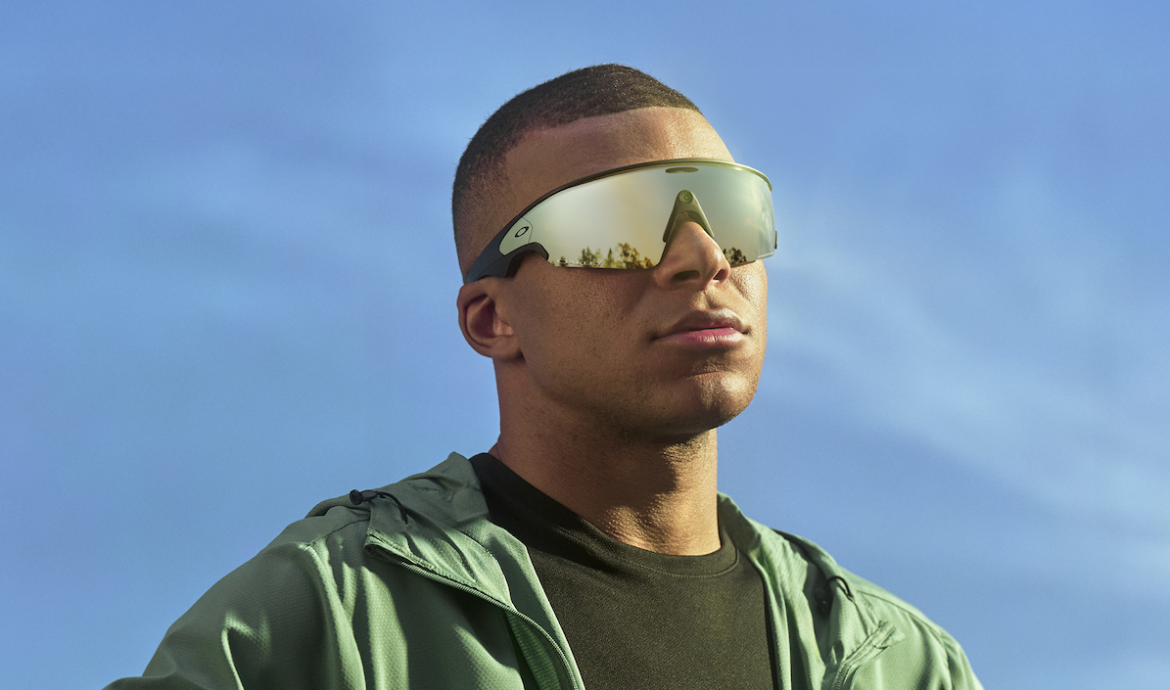 Kylian Mbappe bär Oakley Meta Vanguard