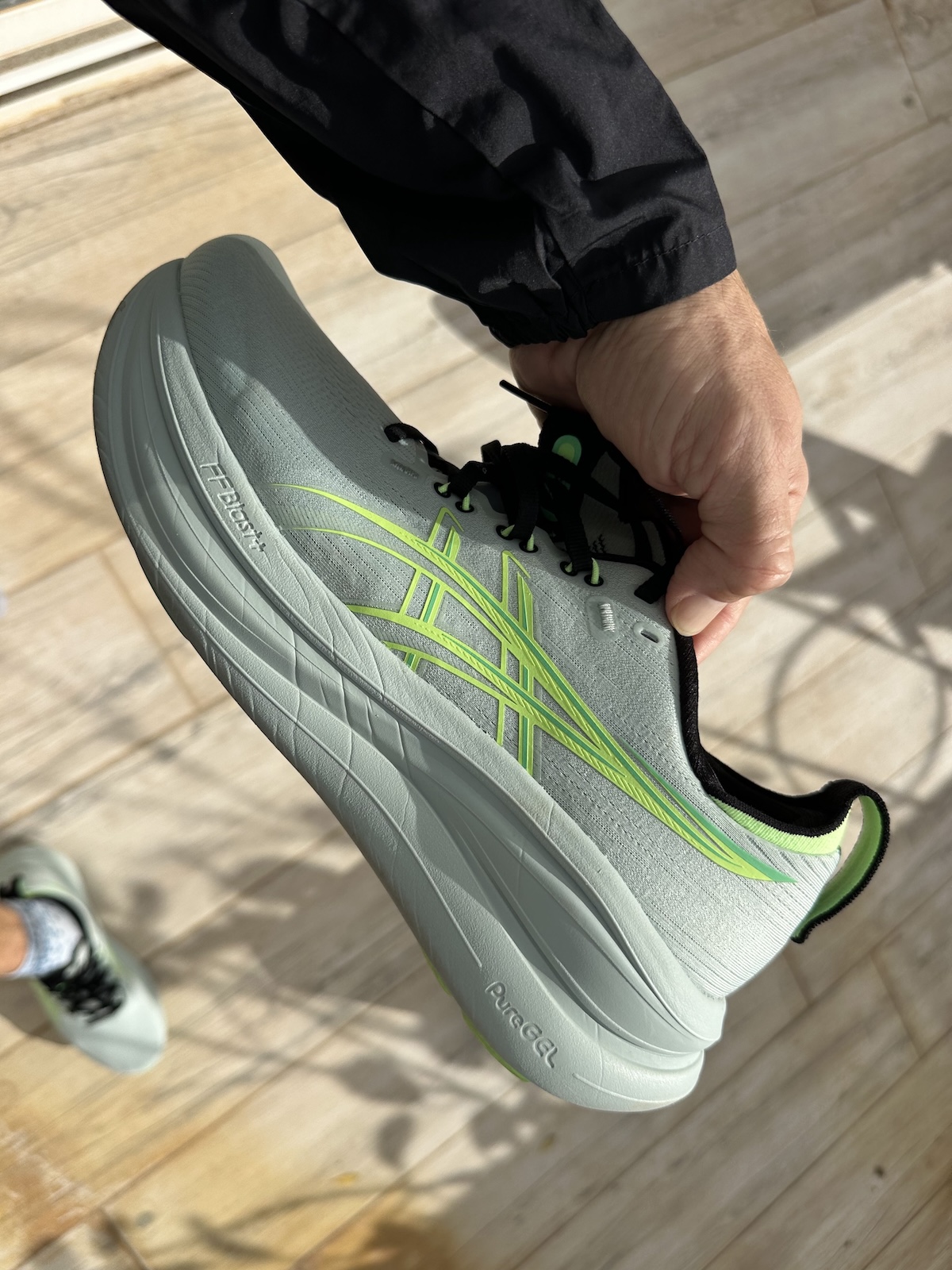 ASICS GEL-Nimbus 28 profile